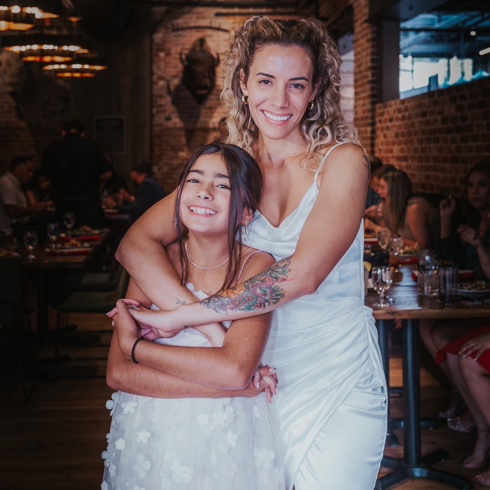 Meet your Posher Team, Vanessa & Alanni Gonzalez